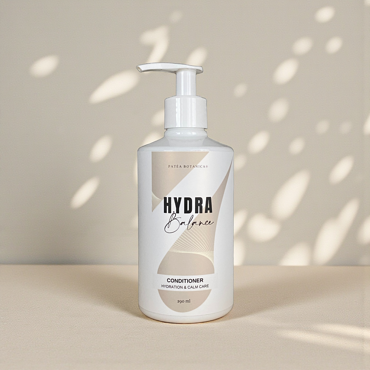 Patea Botanica Hydra Balance conditioner bottle on a beige background